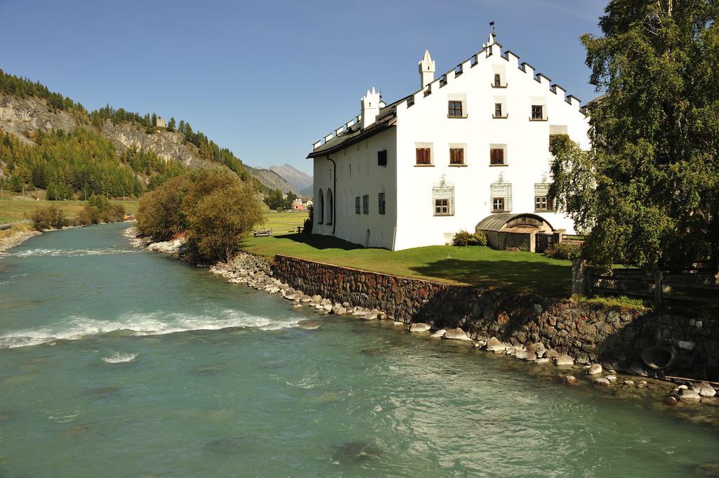 Hotel Chesa Staila La Punt-Chamues-ch Esterno foto