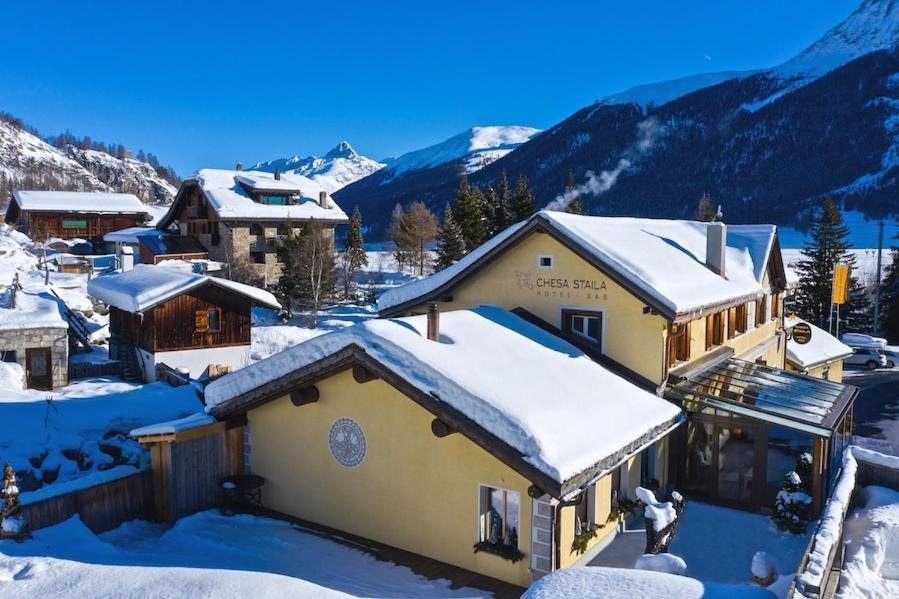 Hotel Chesa Staila La Punt-Chamues-ch Esterno foto